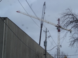 Tower crane assembly - View from Vine Ave. (January 08, 2009, 1:45:45 PM)